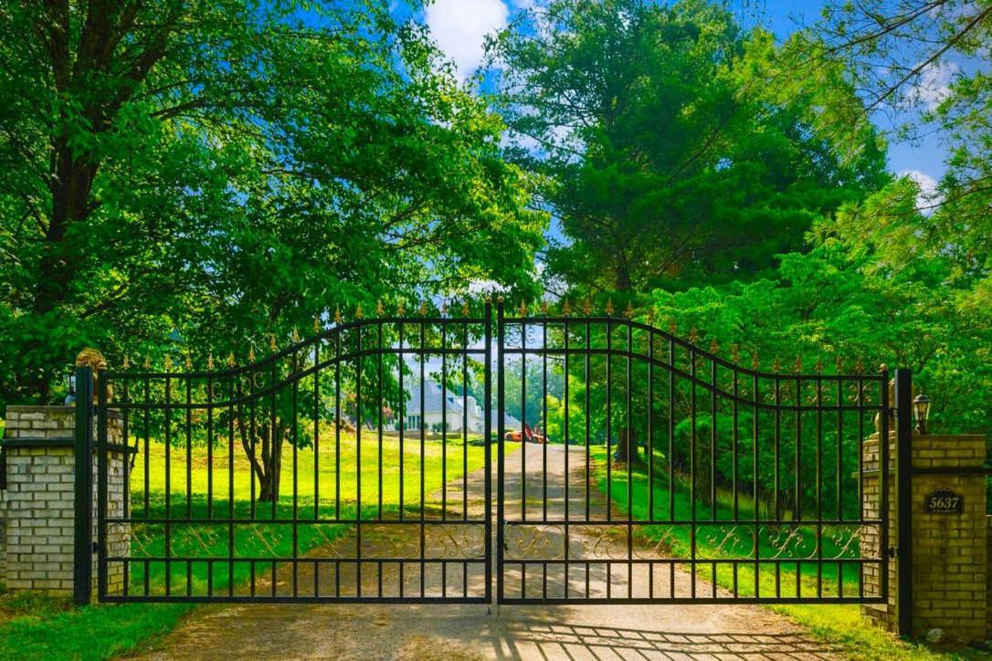 Gated Mansion - Basketball Court Movie Theater Views Villa Big Stone Gap Exteriör bild